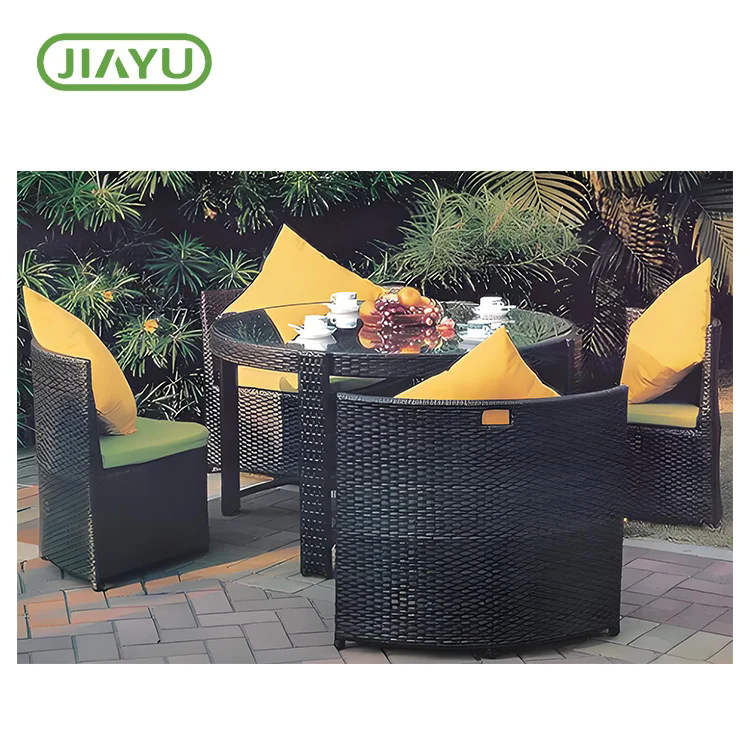 Kiel Elekti la Perfektan Tendadan Seĝon por Viaj Subĉielaj Aventuroj?